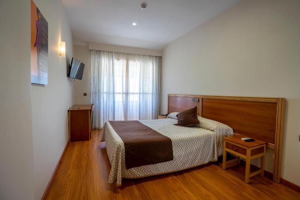 Hotel Los Barruecos By Croma Malpartida de Cáceres Kültér fotó